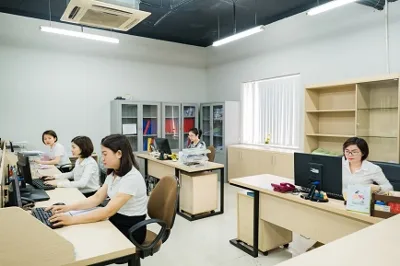 Công ty TNHH Cổng Vàng Vinh