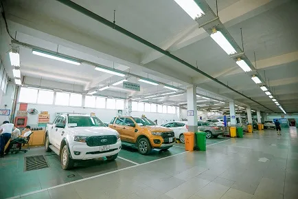 Vinh Ford đảm bảo cung cấp mọi dịch vụ tốt nhất và nhanh chóng nhất cho khách hàng. Đây là đại lý đầu tiên đạt tiêu chuẩn B @ R mới nhất của Ford Châu Á - Thái Bình Dương.